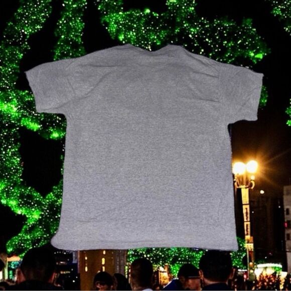 Shirt ST Patrick’s Day Graphic Peace Love Irish T-Shirt Tee Short Sleeve Size XL - Picture 4 of 16